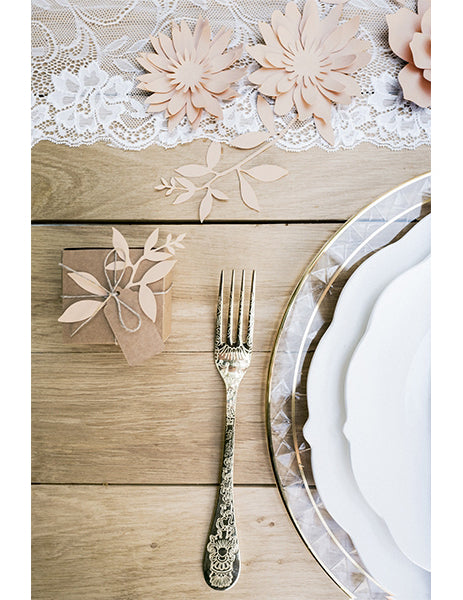 10 kvadratnih kartonskih škatel s 6 cm nalepkami