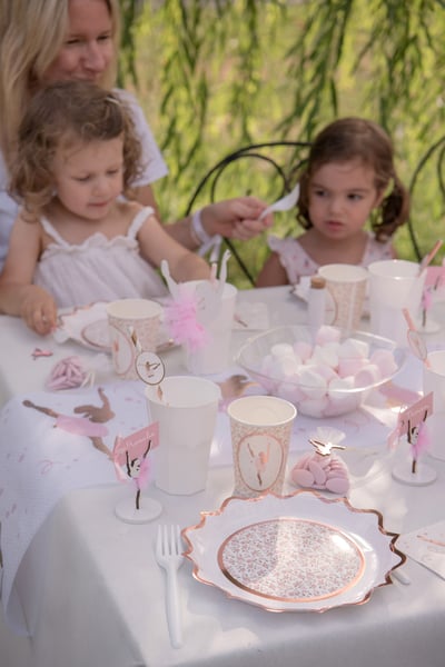 10 karton balerina pokal 7,8 x 9,7 cm