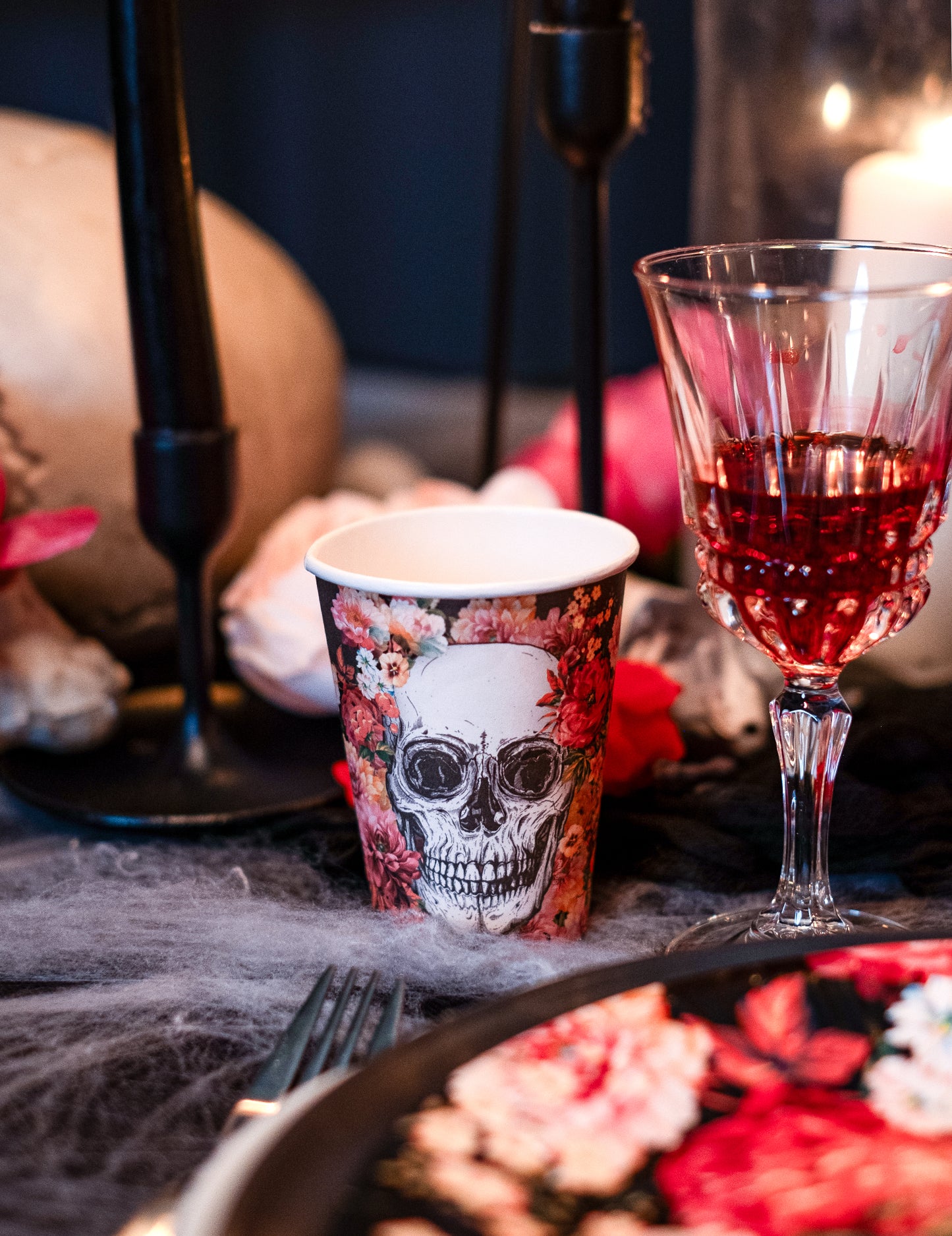 10 kartonskih skodelic cvetno okostje 21 Cl