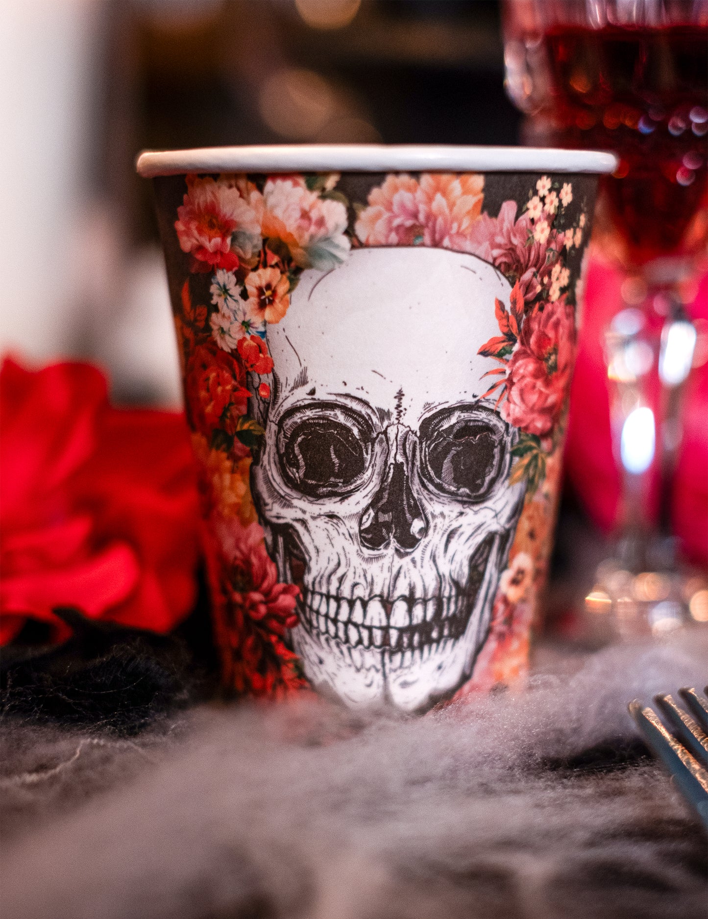 10 kartonskih skodelic cvetno okostje 21 Cl