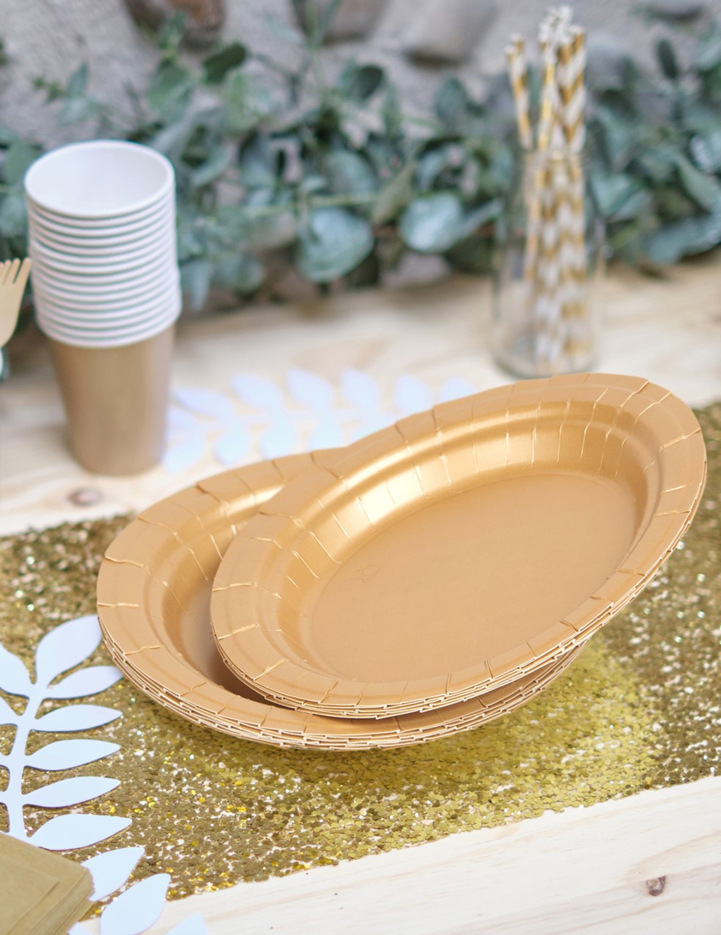 16 Matt Gold kartonskih plošč 22 cm