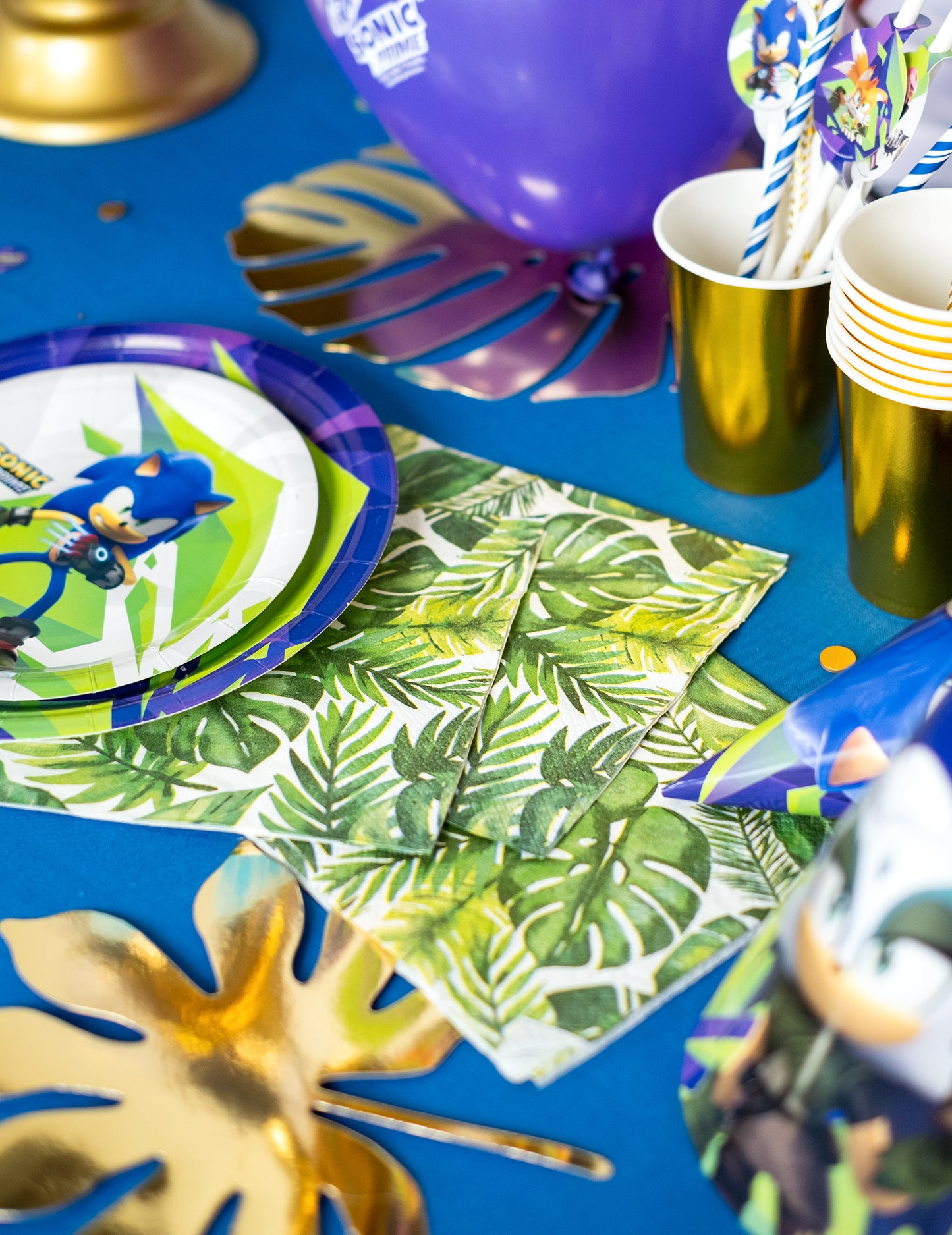 16 tropskih palmovih papirnatih brisač Luau 33 x 33 cm