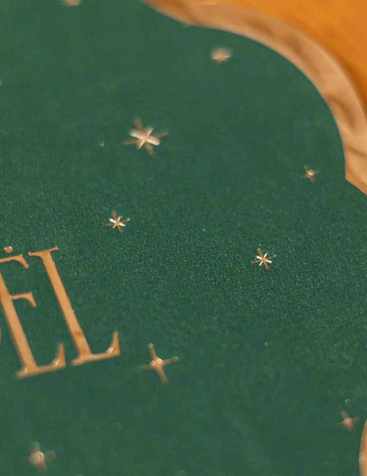 16 serviettes Joyeux Noël L'Intemporel vert anglais et or 32 x 32 cm