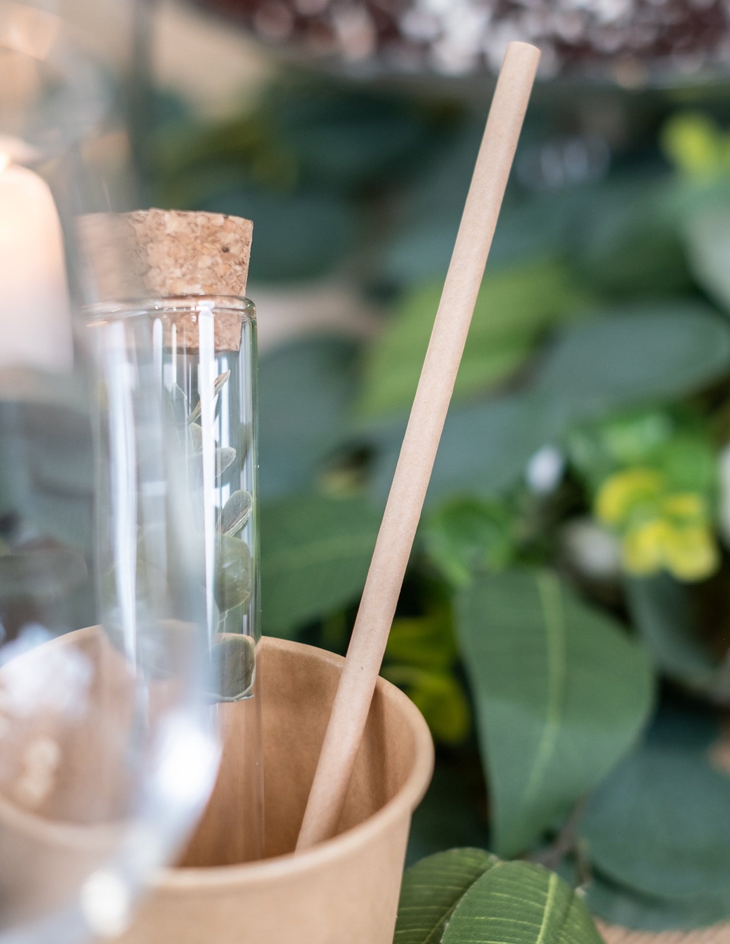 20 kraft barvnih kartonskih slamic 20 cm