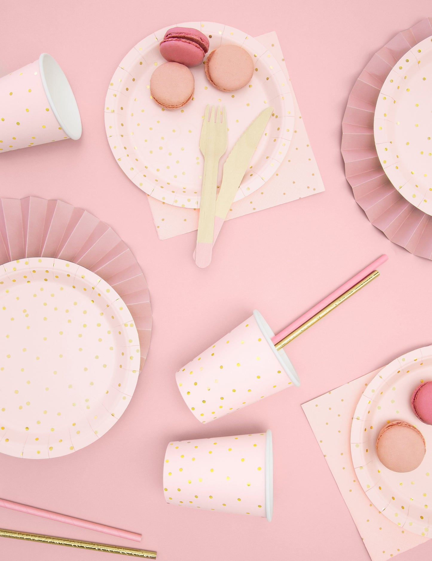 20 bledo roza papirnate brisače z zlatimi polkami 33 x 33 cm