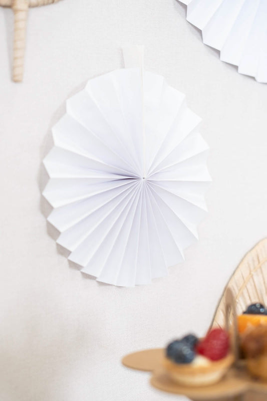 Zoom sur une rosace du 5 rosaces en papier pour décoration de fête