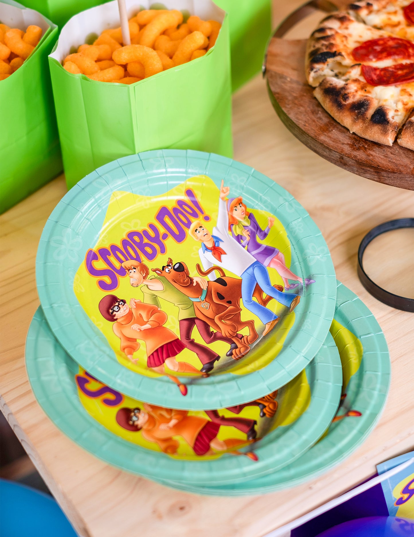 8 kartonskih plošč Scooby-Doo 23 cm