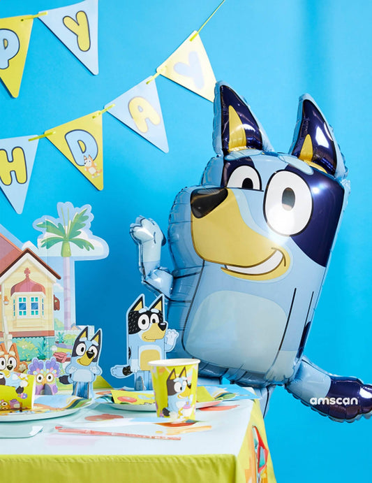 Mise en scène de fête des gobelets en carton Bluey