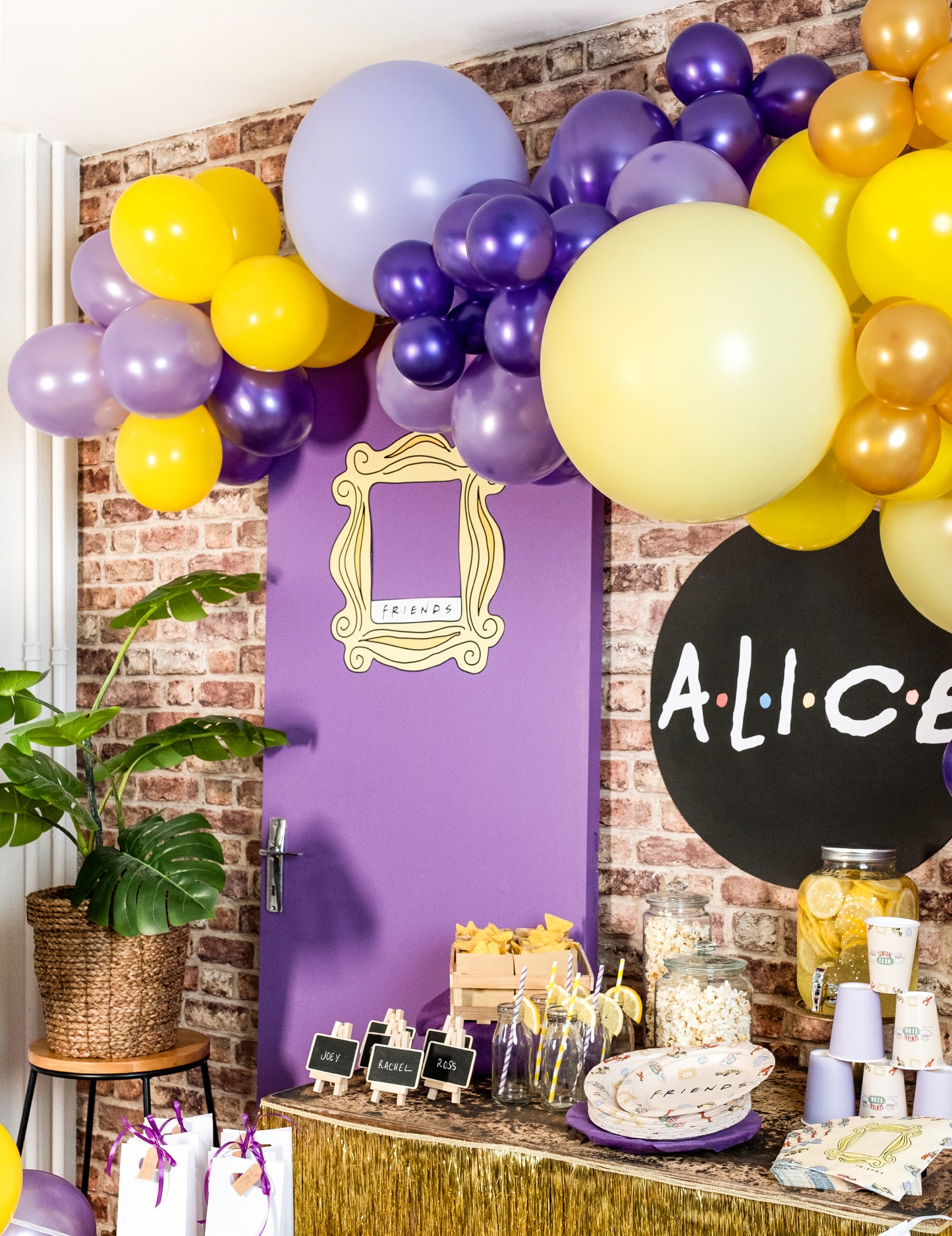 Lilas Giant LaTex Balloon 60 cm