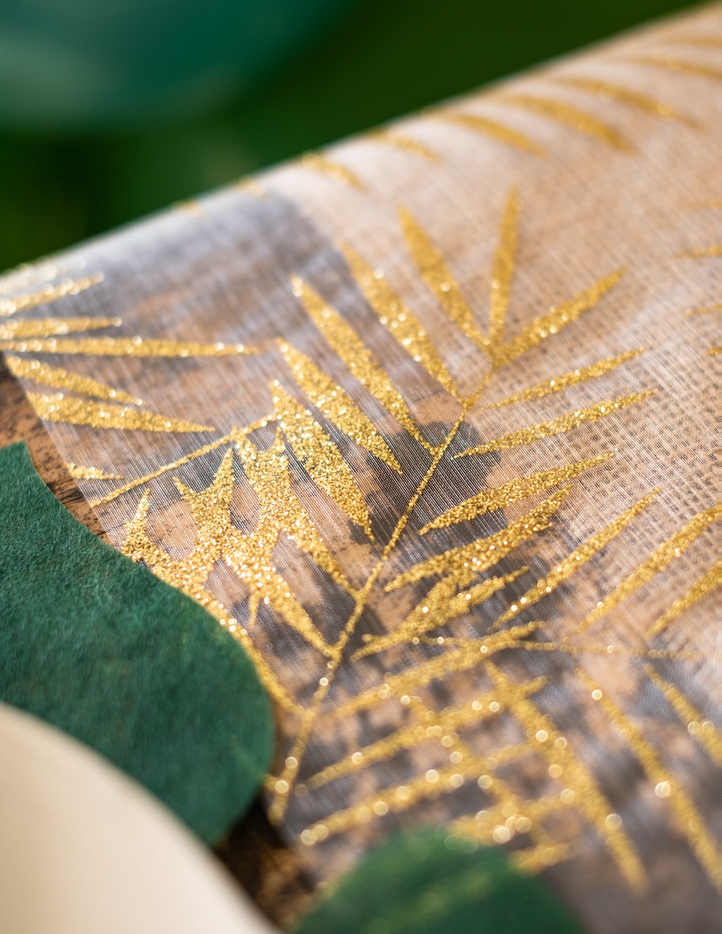 Organza v organu zlati bleščice palma 28 cm x 5 m