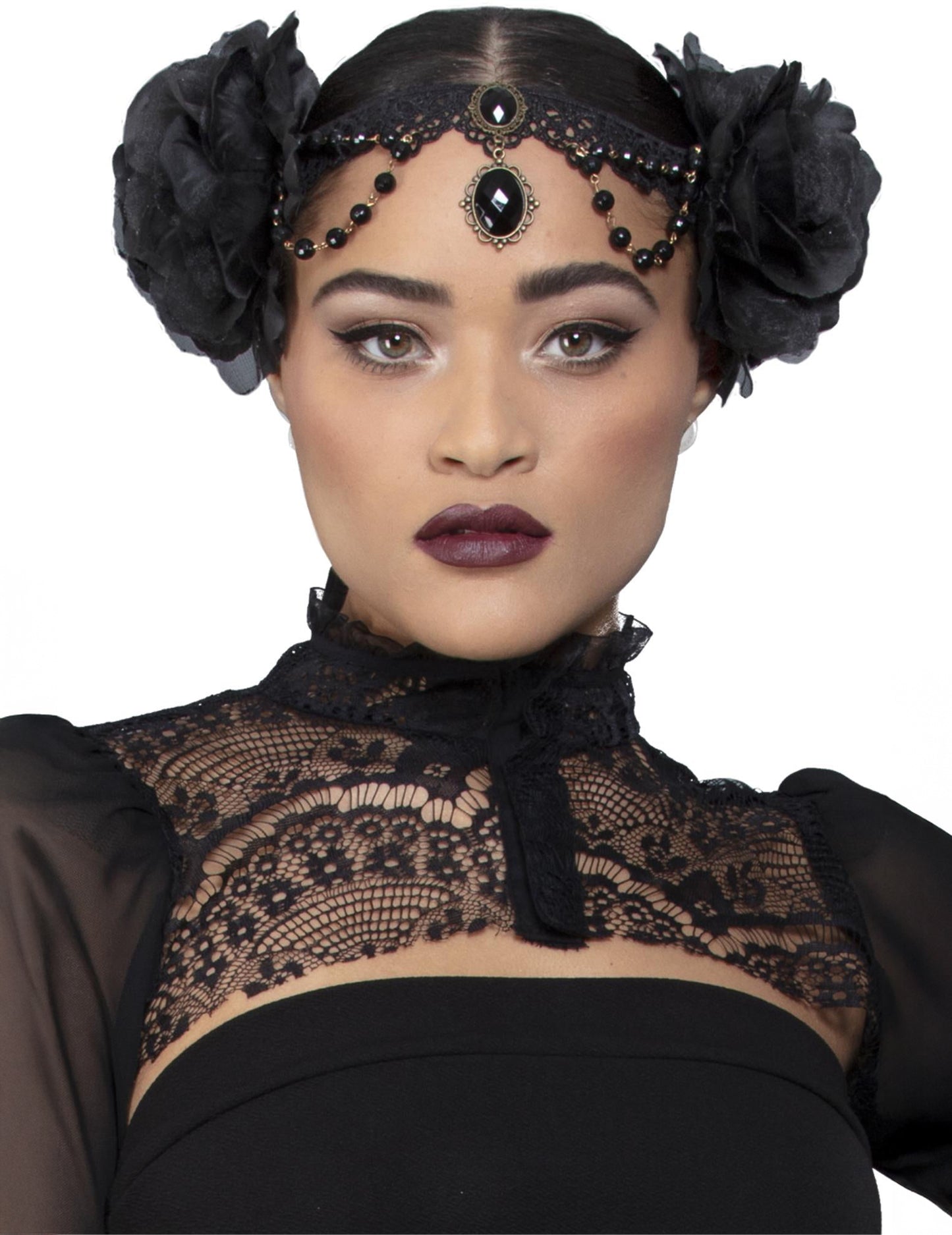 Črna gotska kapica z odraslimi vrtnicami