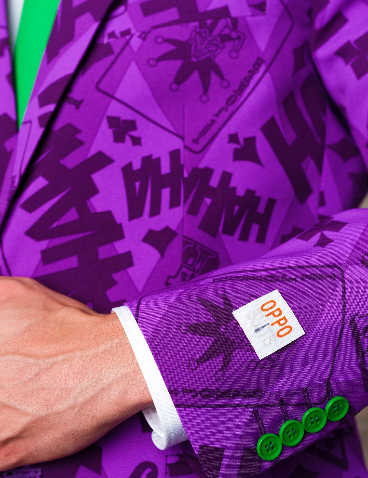 Kostum gospod Joker je nasprotoval človeku