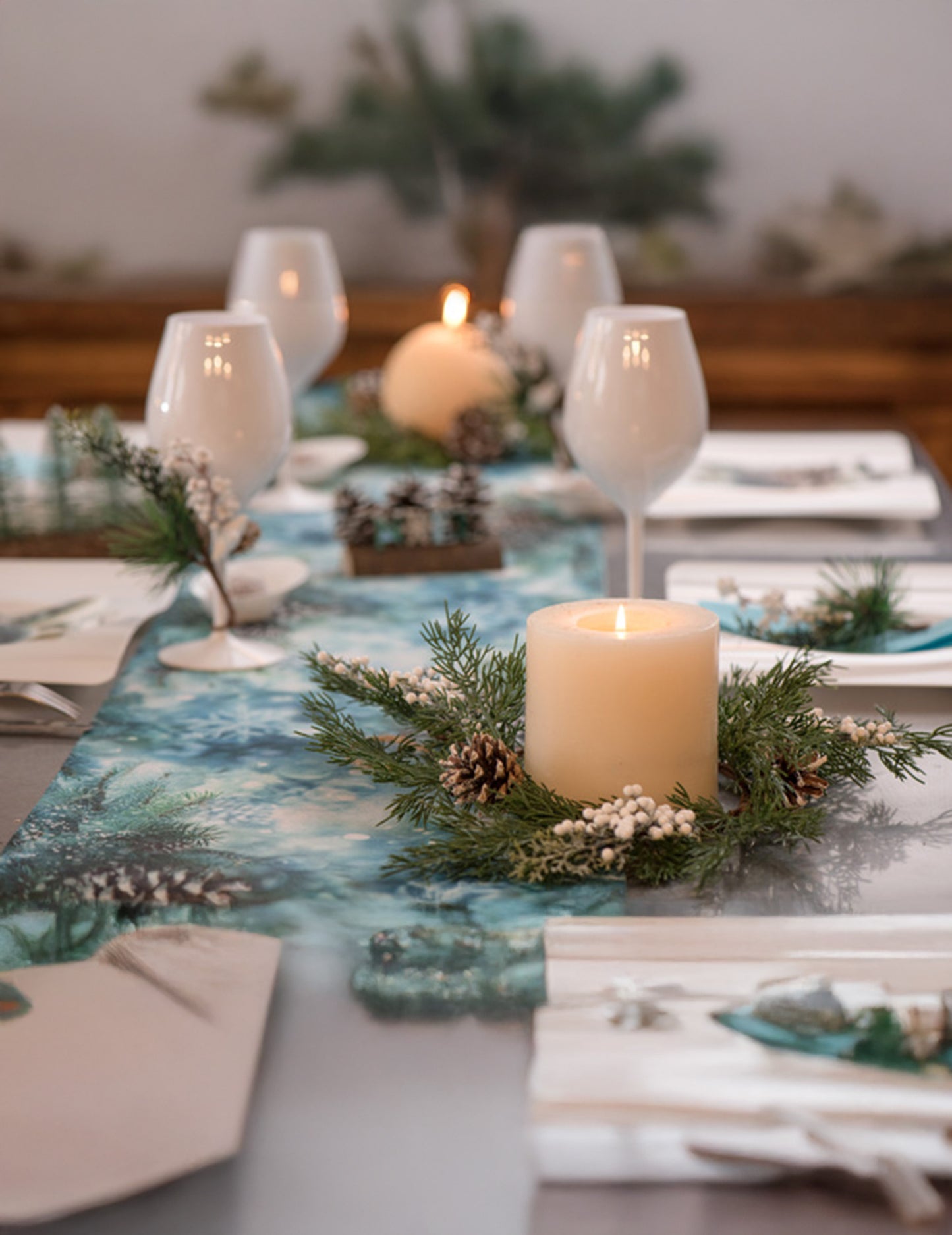 Venec iz storža in jelke 30 x 14 cm, viseča dekoracija