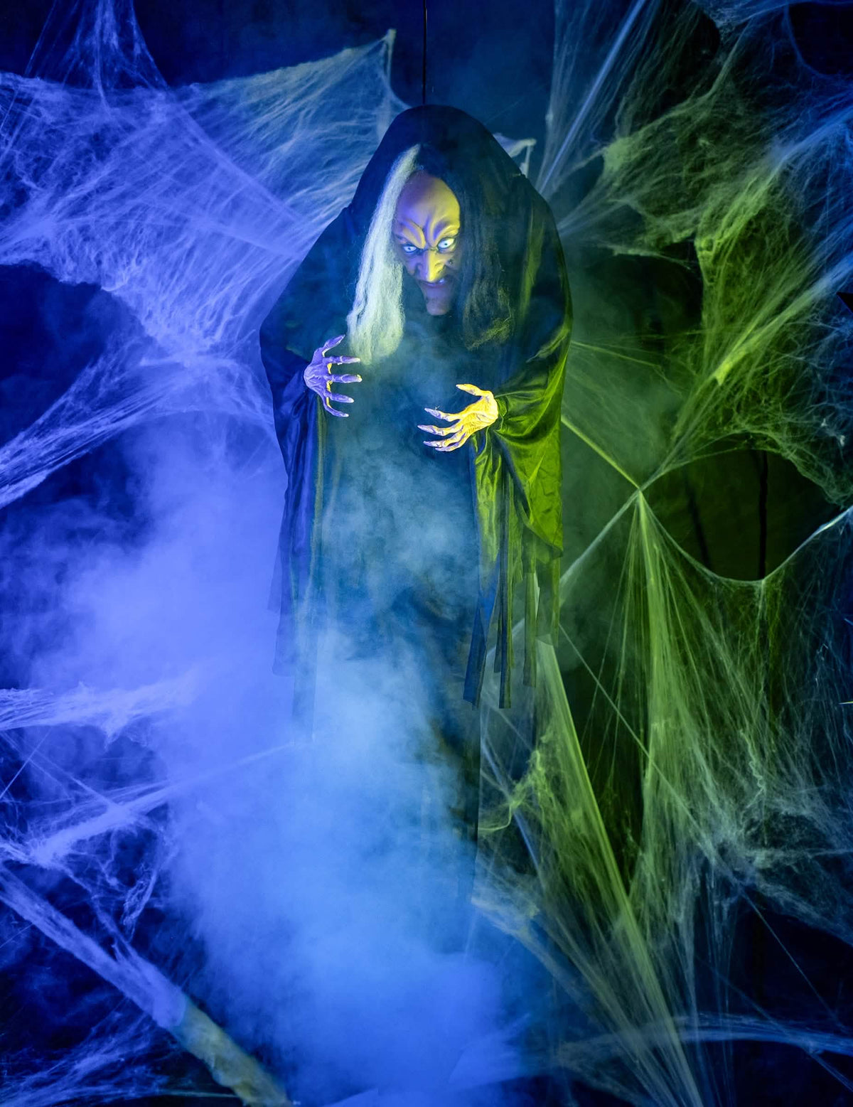 Viseča dekoracija čarovnica za halloween, črna in bela