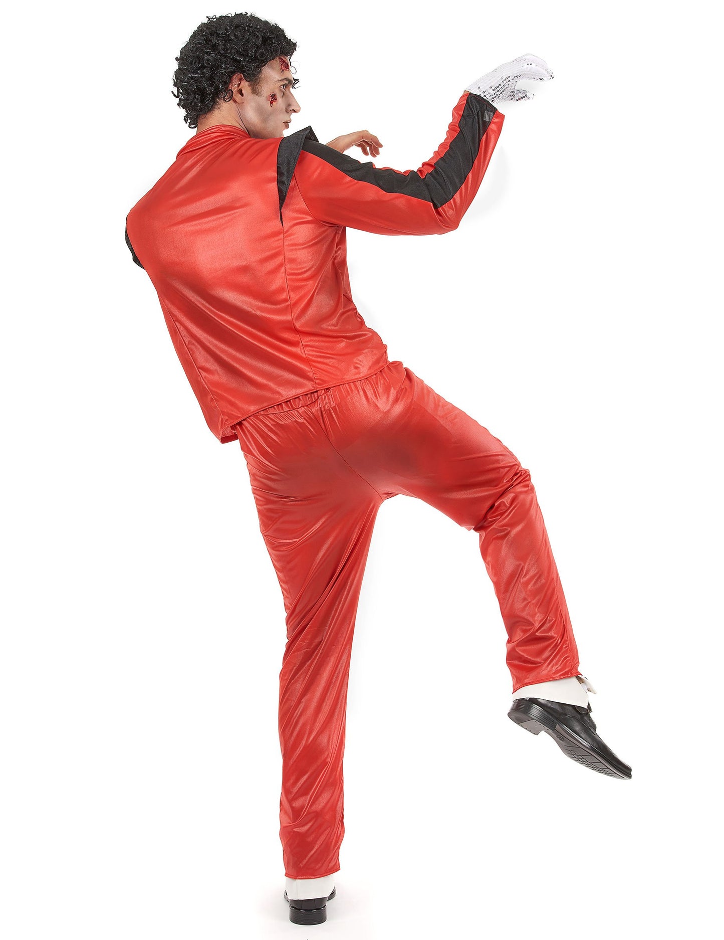 Pogled zadaj na oblačilo za moškega pop zvezdnika