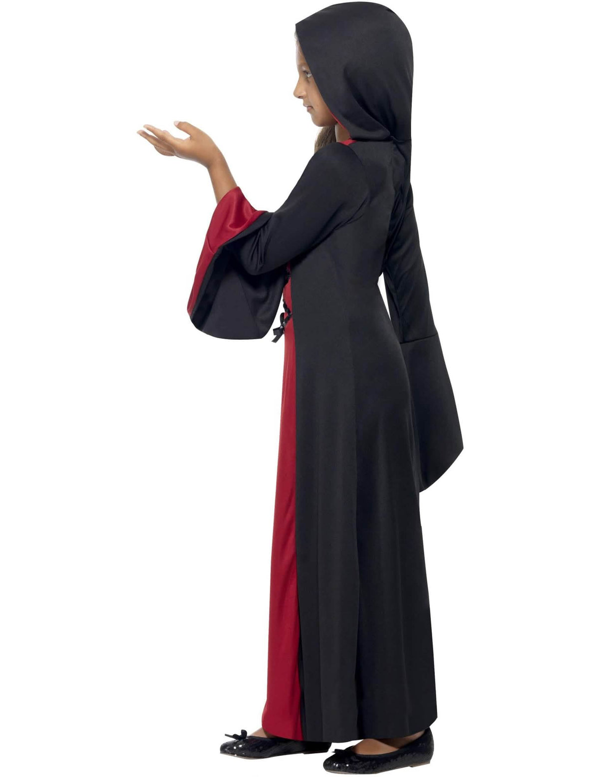 Pogled s strani na halloween kostum očarljivke