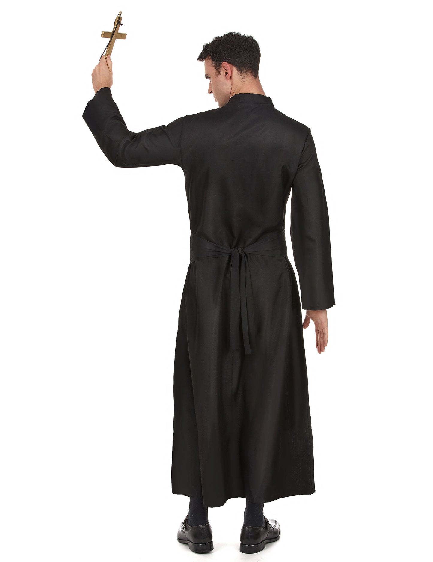 Duhovnik preobleka z moškim belim ovratnikom