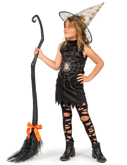 Vue de profil avec balai du déguisement de sorcière avec chapeau pour fille