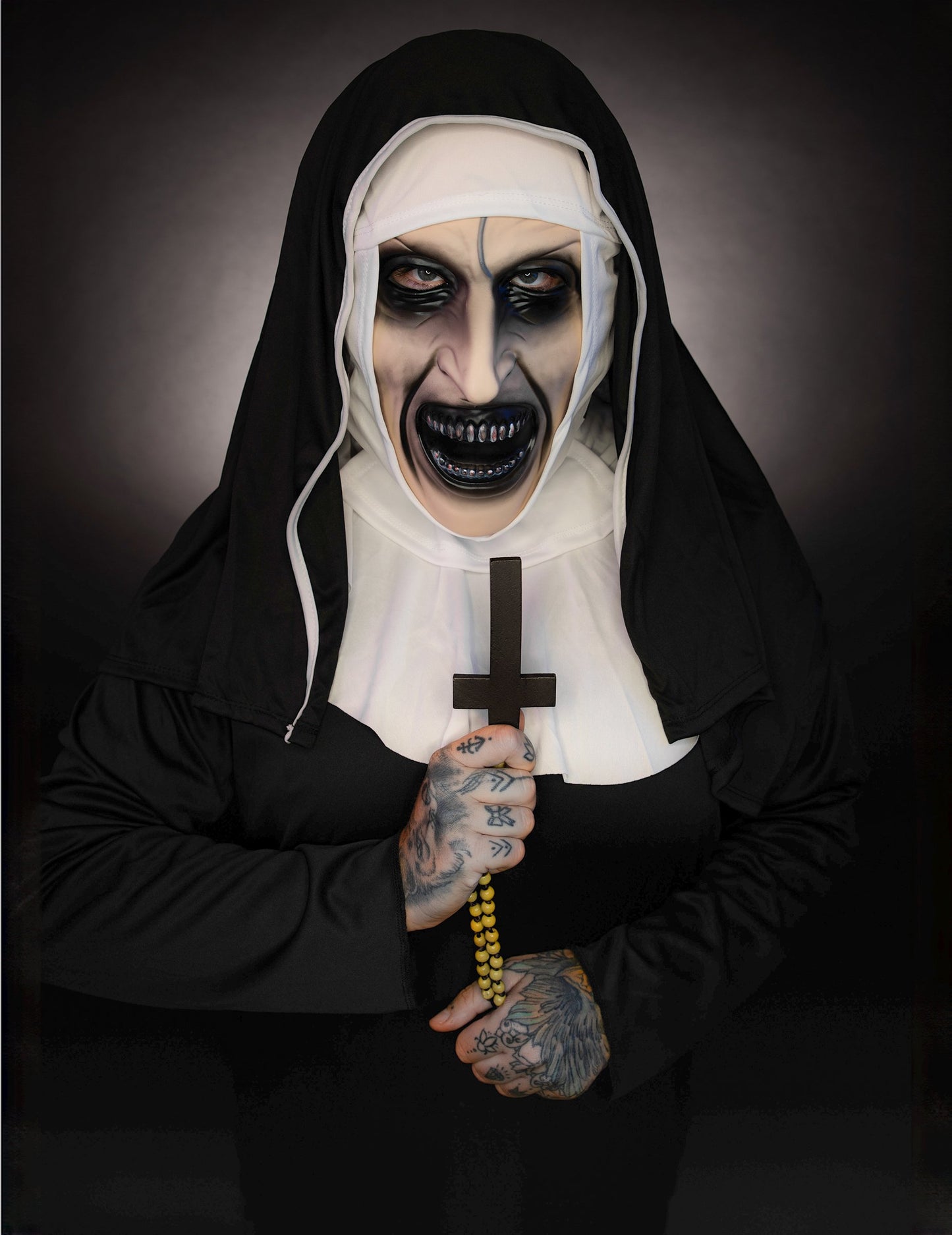 Kostum redovnica odrasla oseba