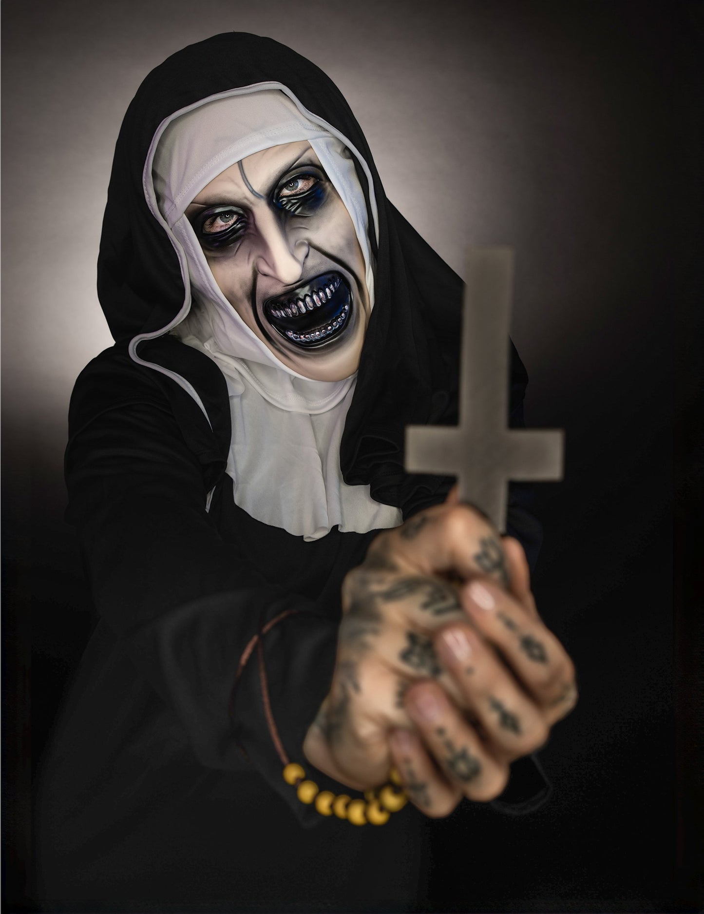 Kostum redovnica odrasla oseba