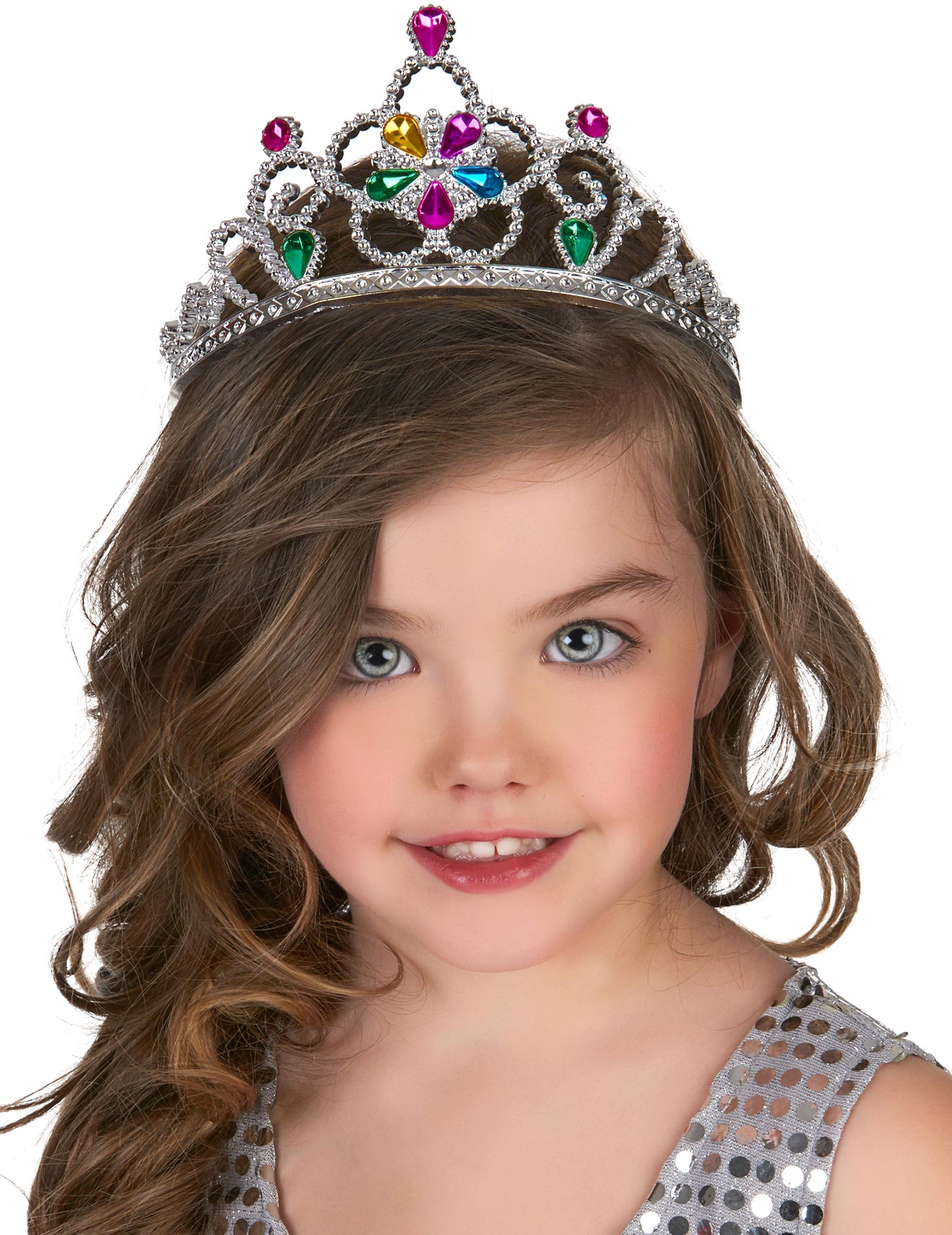 Gros plan du diadème de princesse pour adulte et enfant