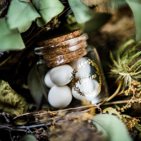 Steklena viala krst krona zlato 4,5 x 5,5 cm