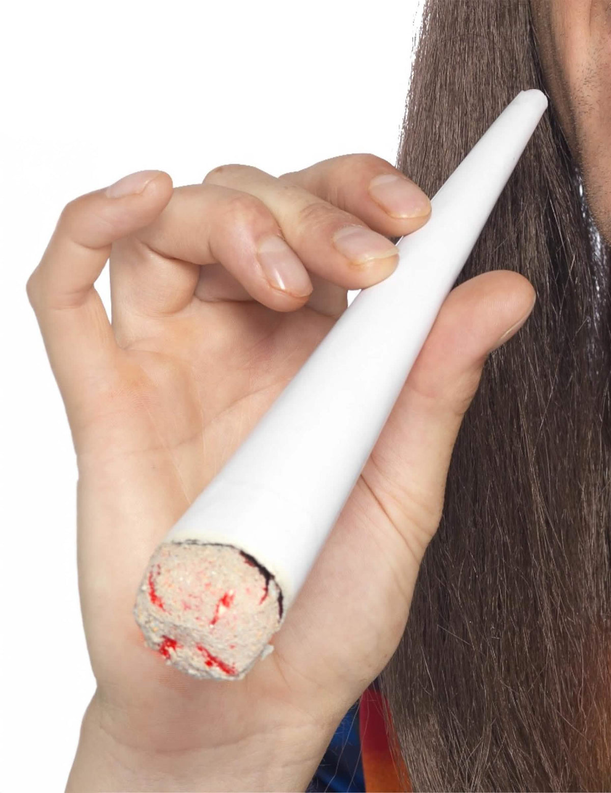 Velik plan konca velike cigarete za odrasli