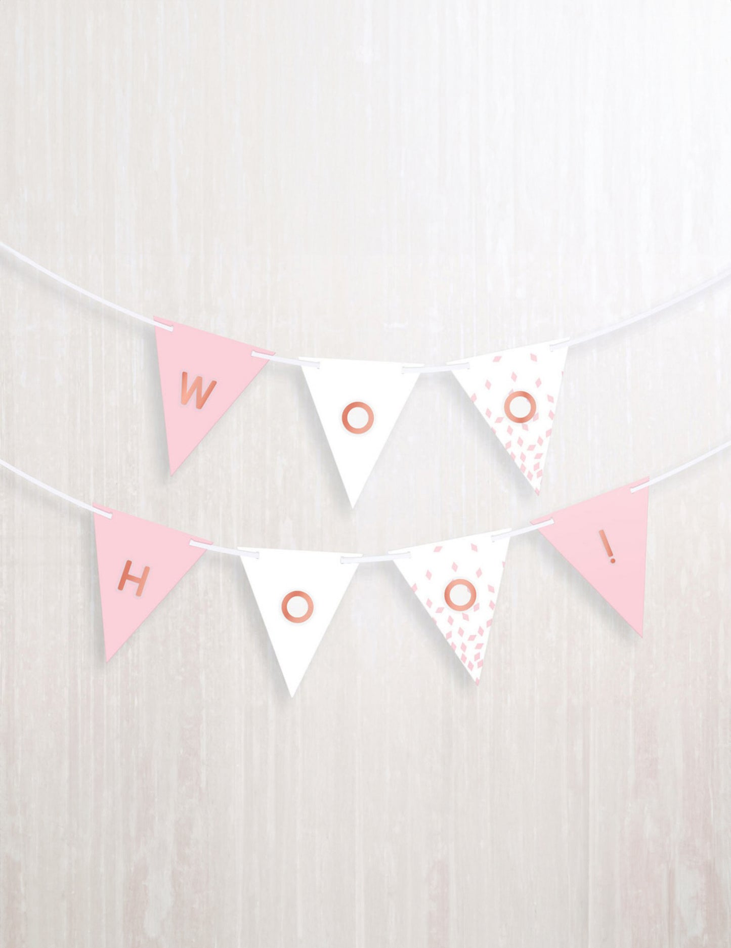 Prilagodljiva papirnata zastava iz rožnatega zlata, 4,5 m, z nalepkami