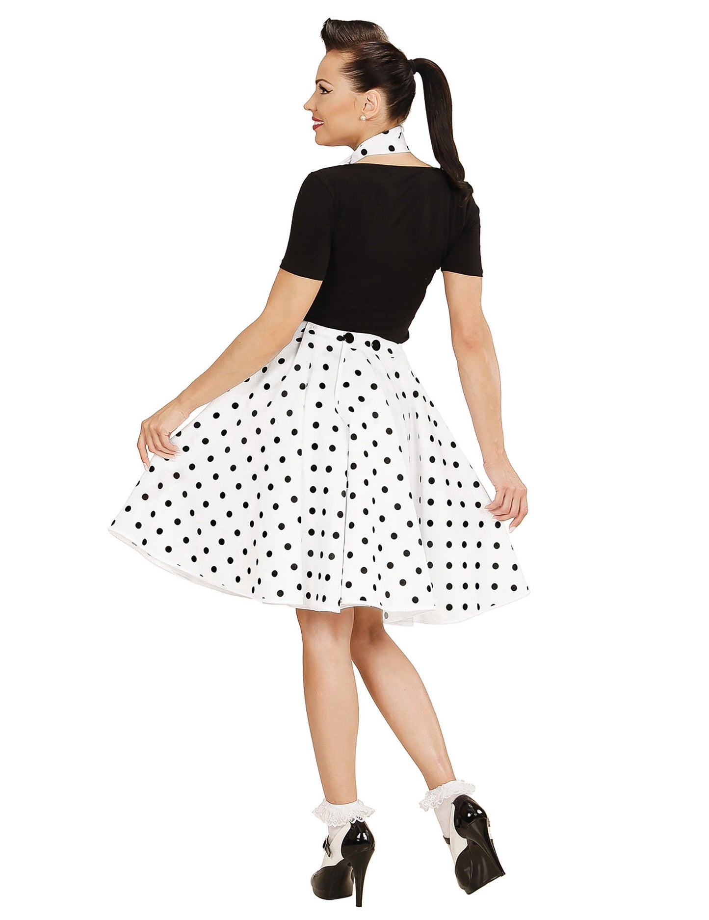 Belo krilo in šal za žensko iz petdesetih let