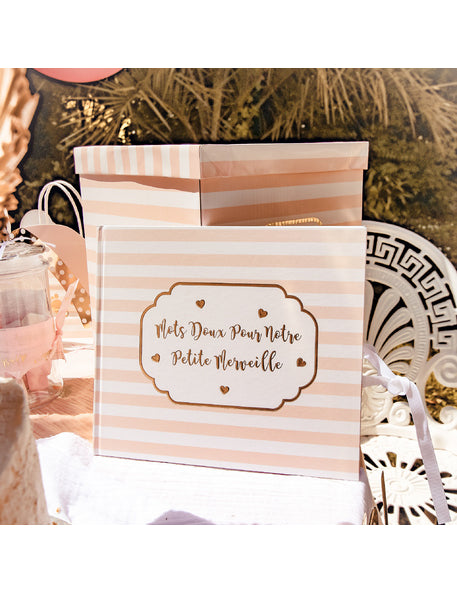 Majhna, čudovita rožnato črtasta knjiga gostov z zlatim robom, 22 x 19,5 cm cm 68 strani