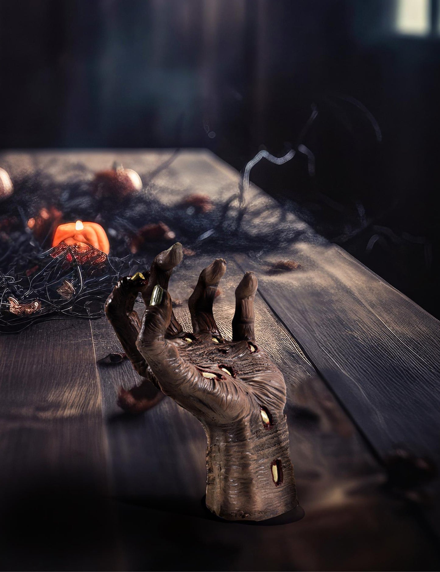 Lateks gnuhakcijsko zombi roka