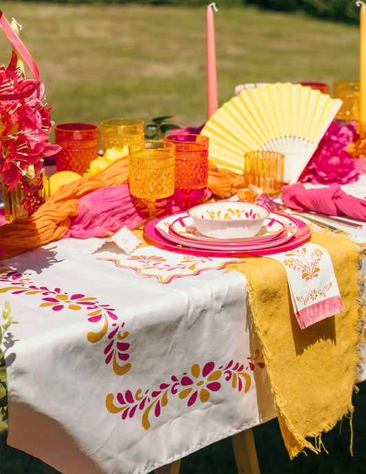 Namizni prt iz blaga Pink Limonade 140 x 240 cm