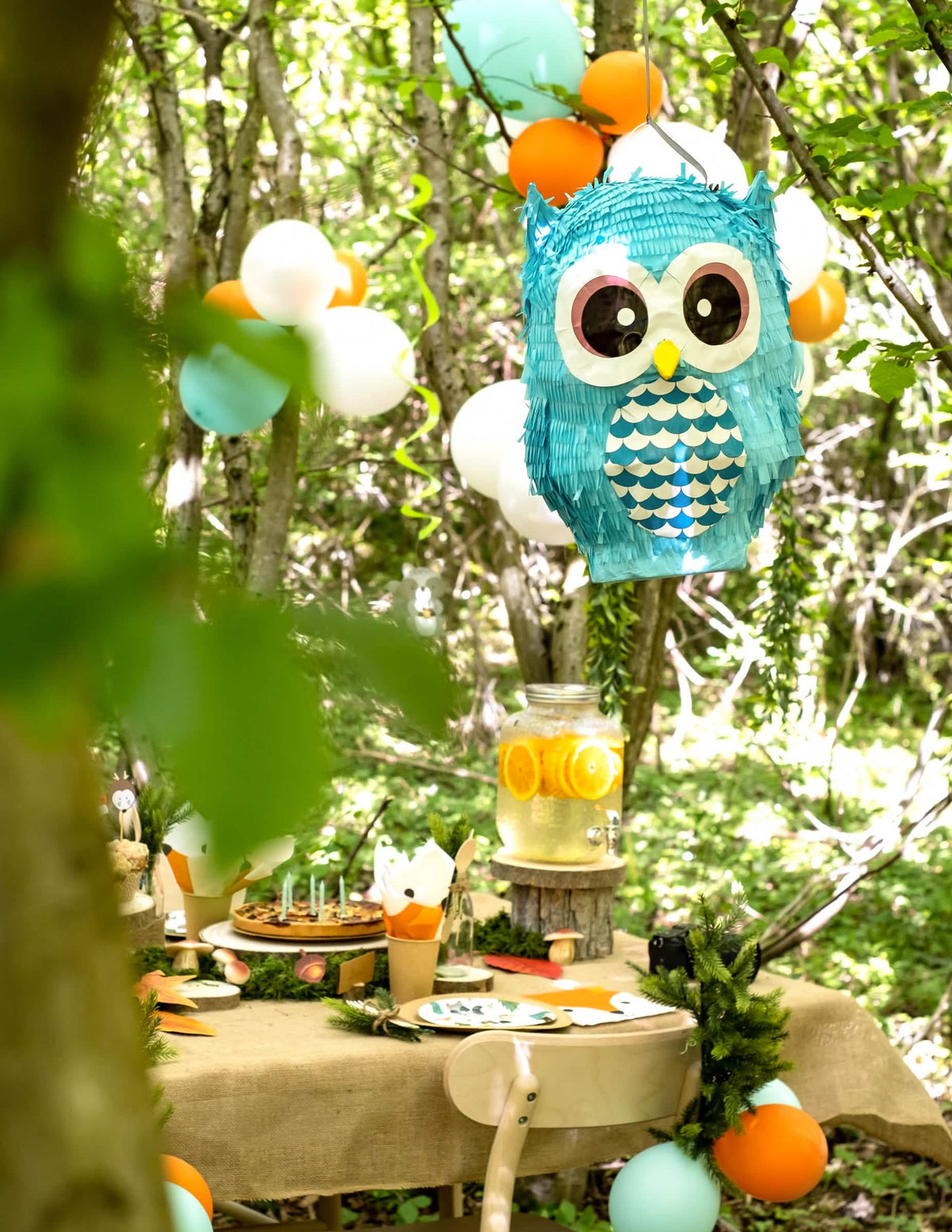 piñata sova za otroka modra in bela