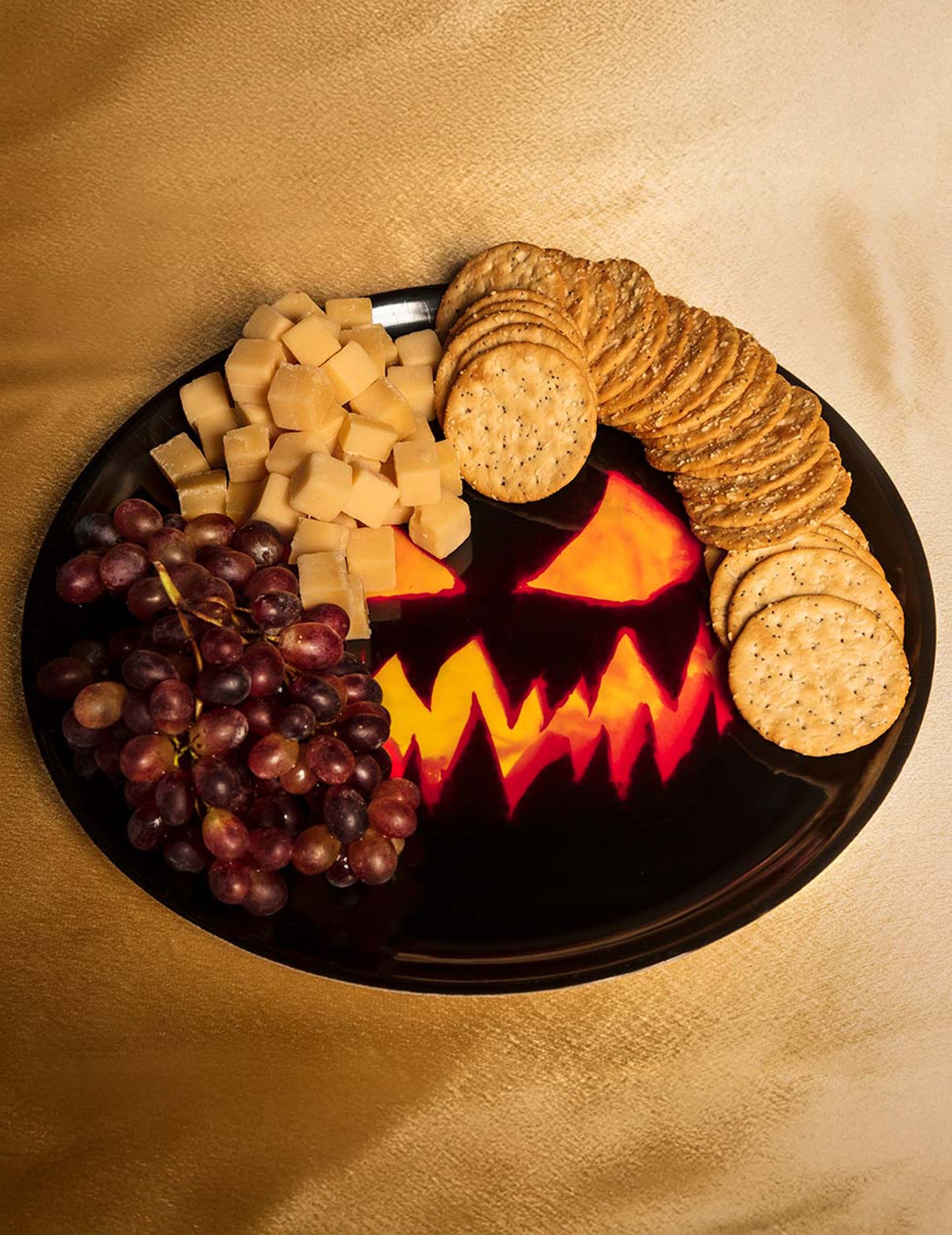 Grozljiva bučna okrogla pladnja 34,5 cm