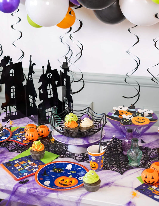 Mise en situation avec des pâtisseries du saladier toile d'araignée pour Halloween