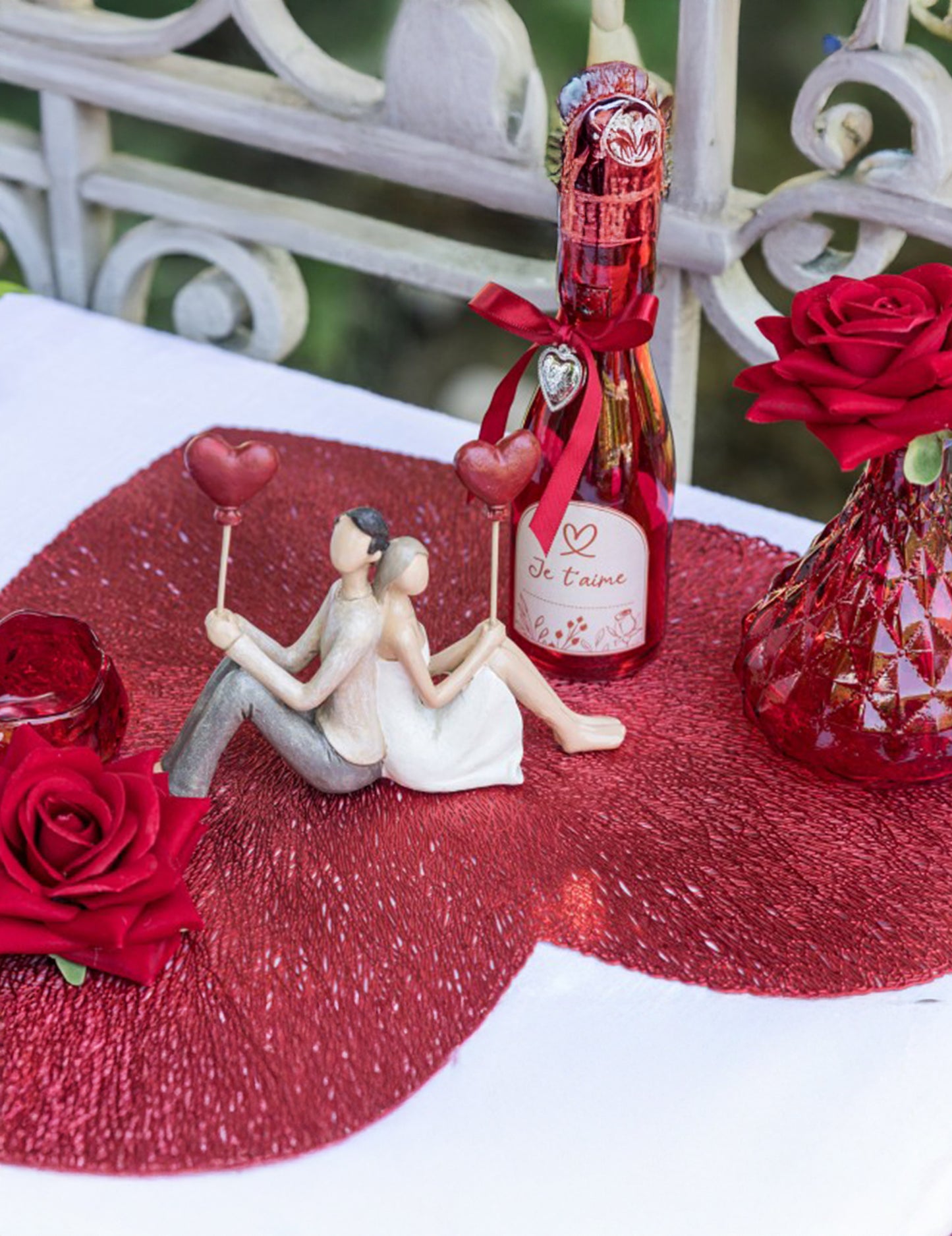 Set de table en plastique cœur rouge 38 cm x 38 cm