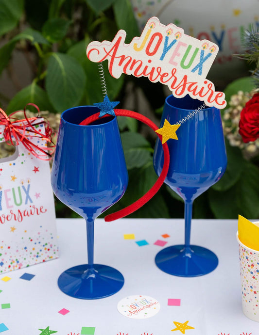 Temno moder vinski kozarec na peclju 47 cl