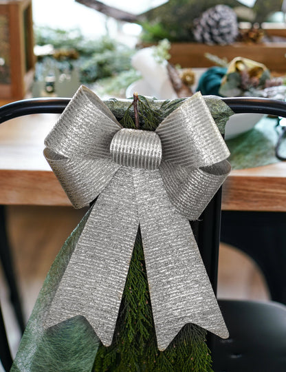 Bleščeča srebrna pentlja 23 x 38 cm 