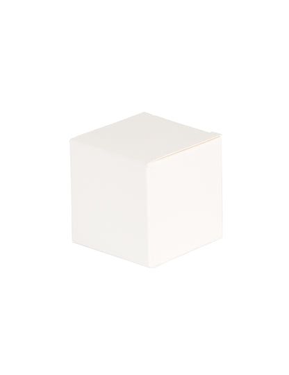 10 škatel v belem kvadratnem kartonu 5 x 5 cm