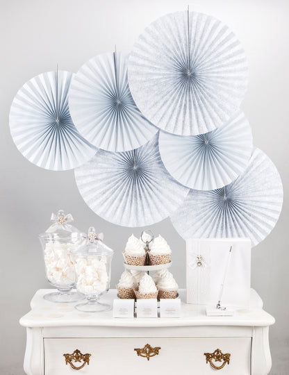 10 belih čipkastih obrob za kolačke 5,5 x 8,5 cm, poročne dekoracije