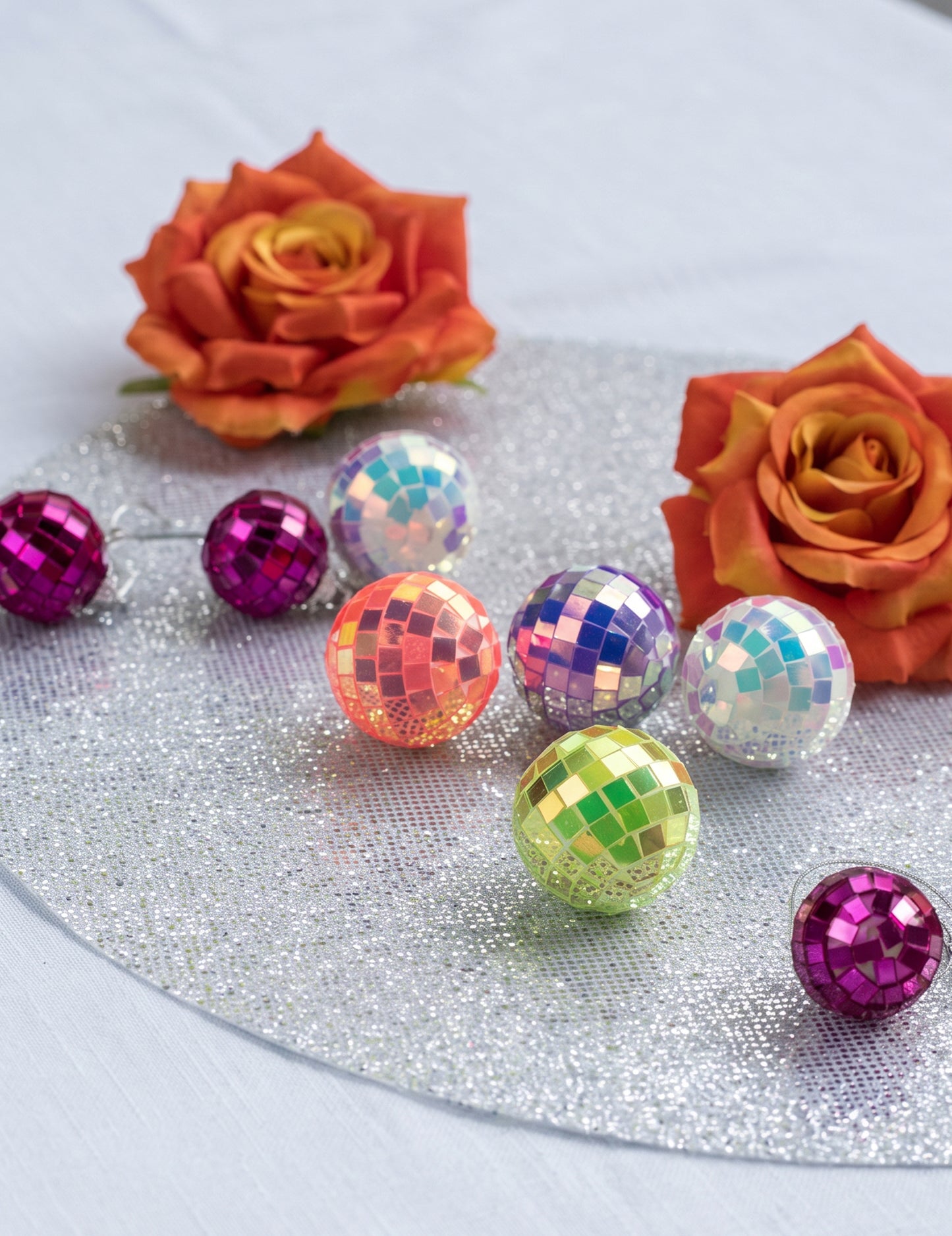 10 mini večbarvnih iridescentnih disco krogel 4 cm