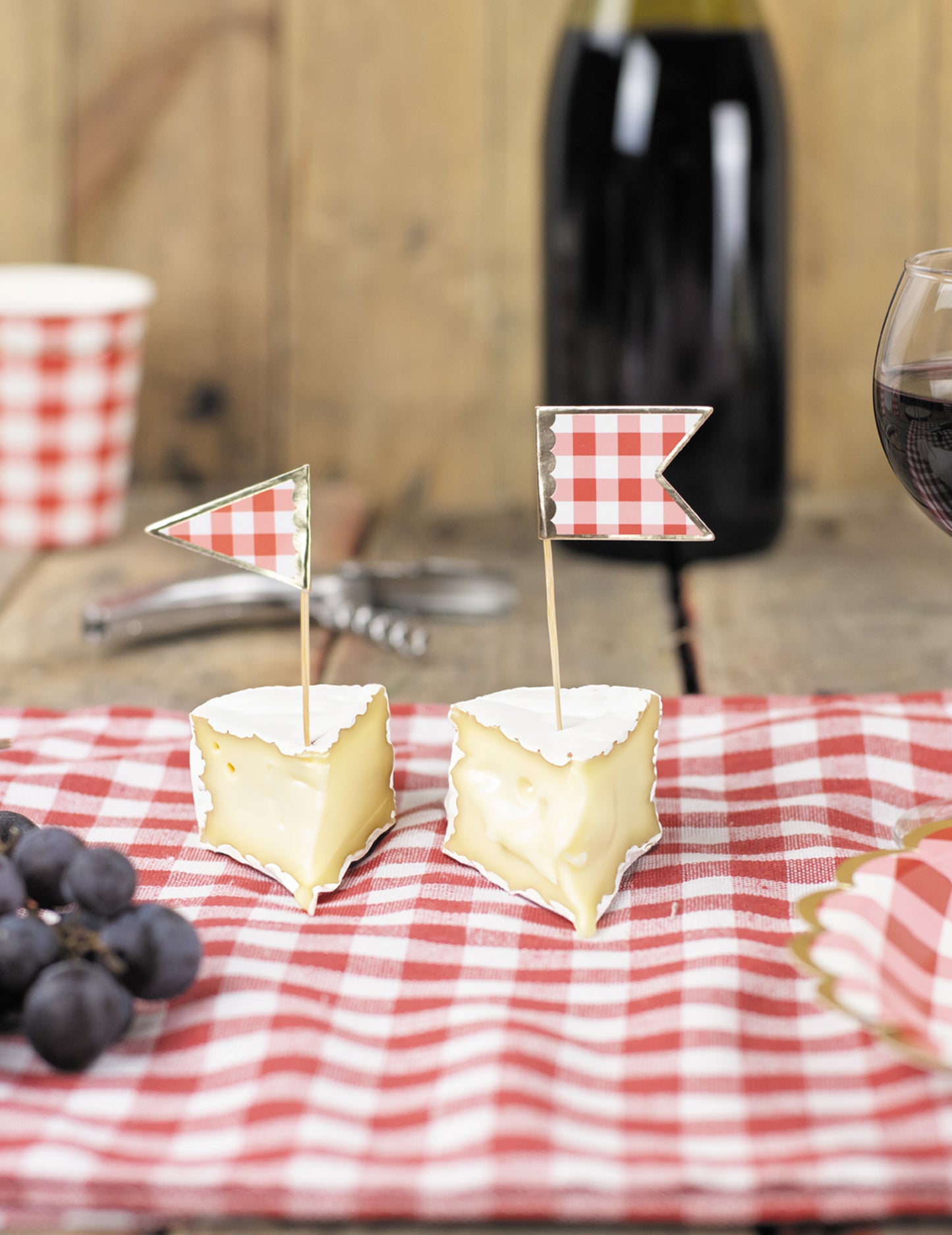 10 izbranih koktajlov Vichy 10 cm rdeča in bela