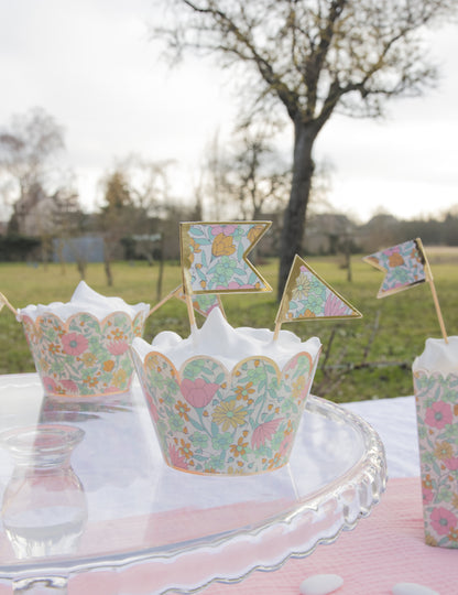 10 okraskov za torto z vzorcem Liberty cm lesen