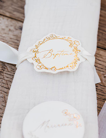 10 obročkov za prtičke za krst iz kremnega in zlatega belega papirja