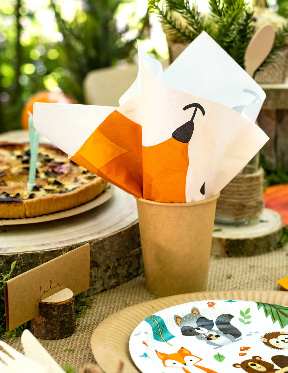 Présentation dans un gobelet des serviettes en papier tête de renard