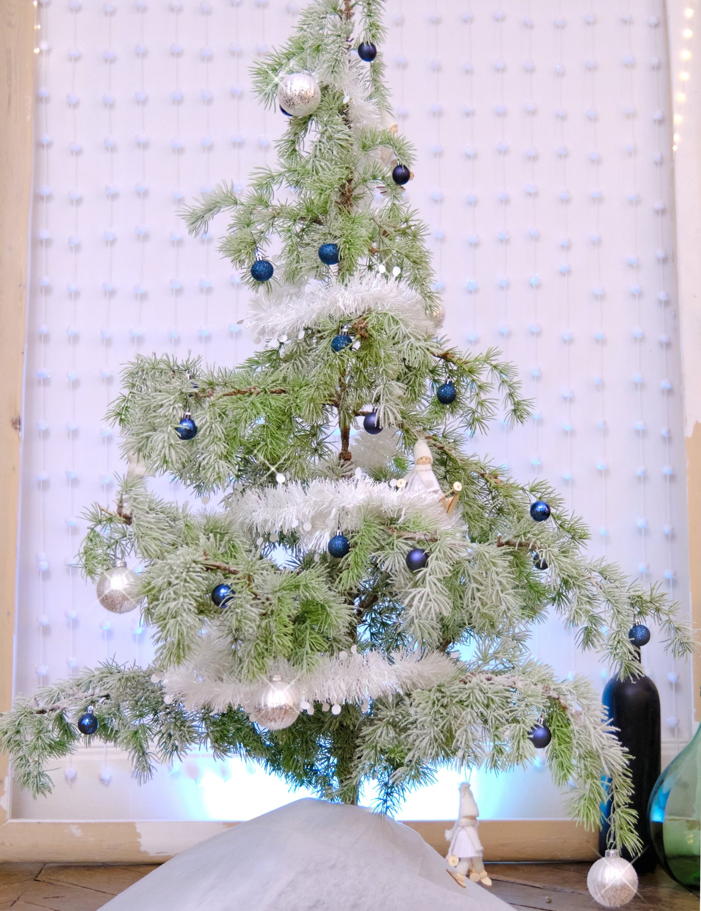 18 mini polnočno modrih božičnih kroglic 3 cm mat in sijajni