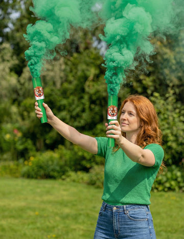 2 zeleni ročni dimni bombi, 45 sekund