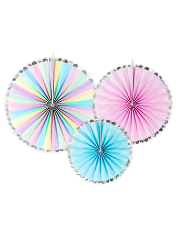 3 pastelne in srebrne dekorativne rozete 30, 25 in 21 cm