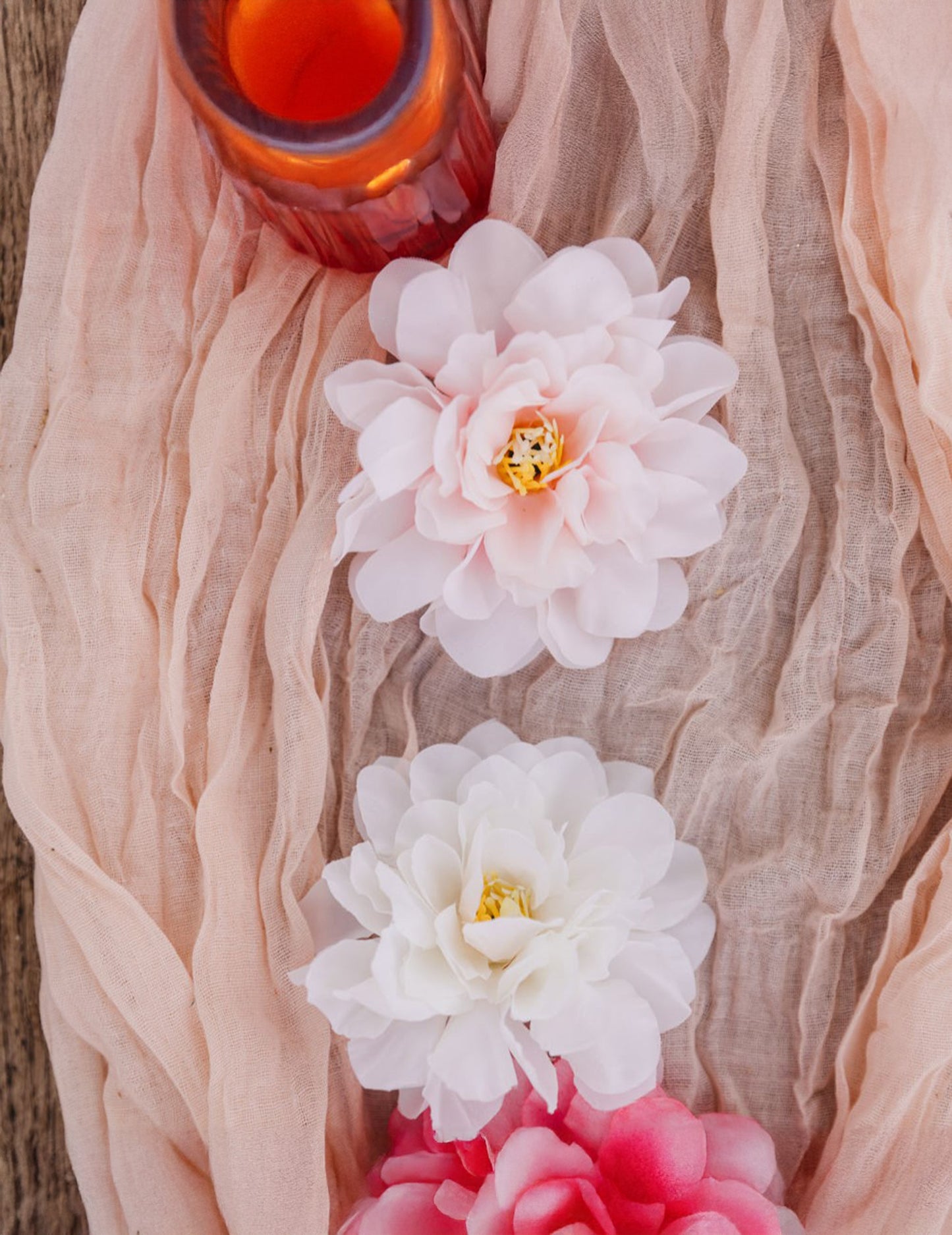 4 pivoines fuchsia 9x9cm en tissu pour décoration