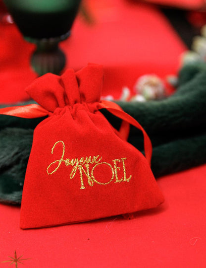 4 pochons Joyeux Noël velours rouge et or 9,5 x 11,5 cm